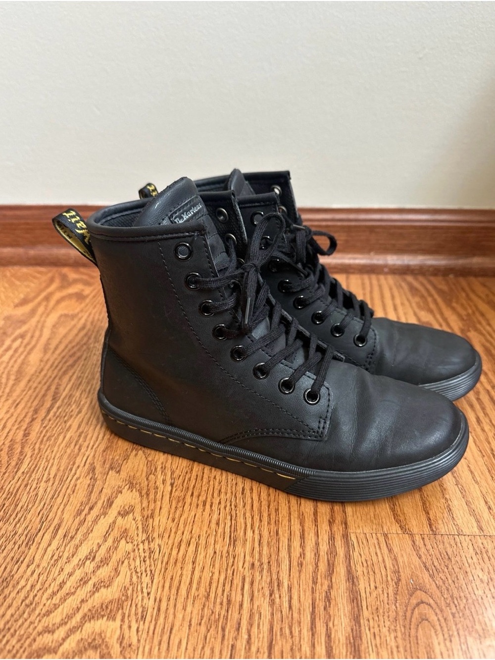 Dr. Martens Black Hightop Sheridan Boots Womens 5 Girls 3.5